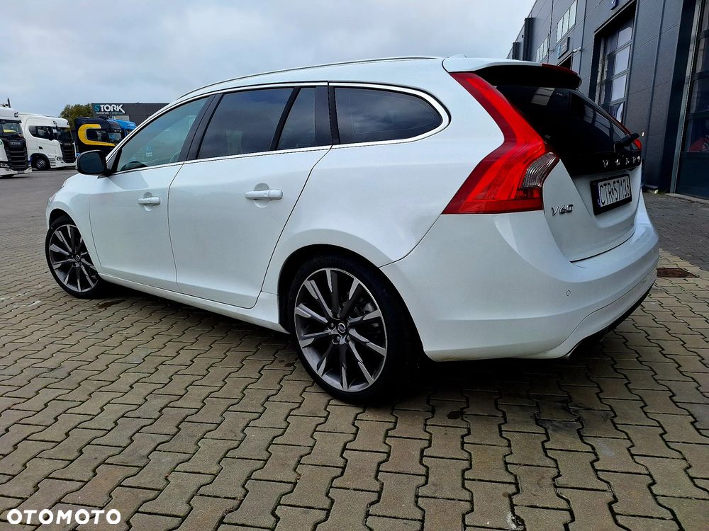 Volvo V60 T5 Drive-E Summum - 6