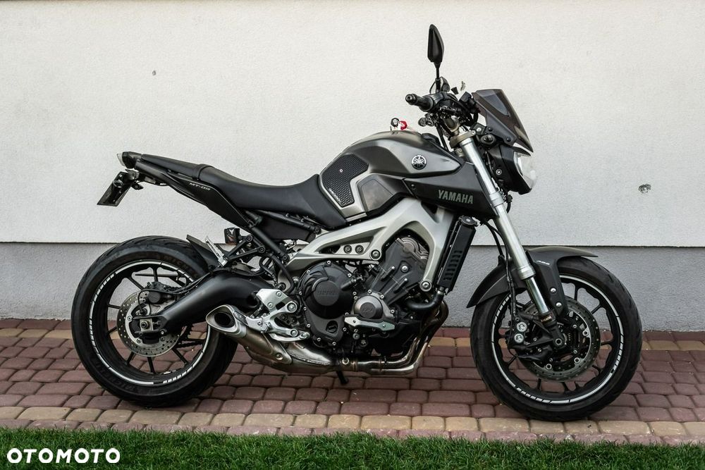 Yamaha MT - 2