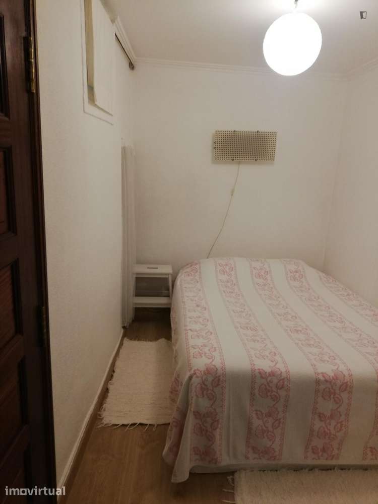 Apartamento com 1 quartos - localizado em Rato Lisbon - Grande imagem: 2/26