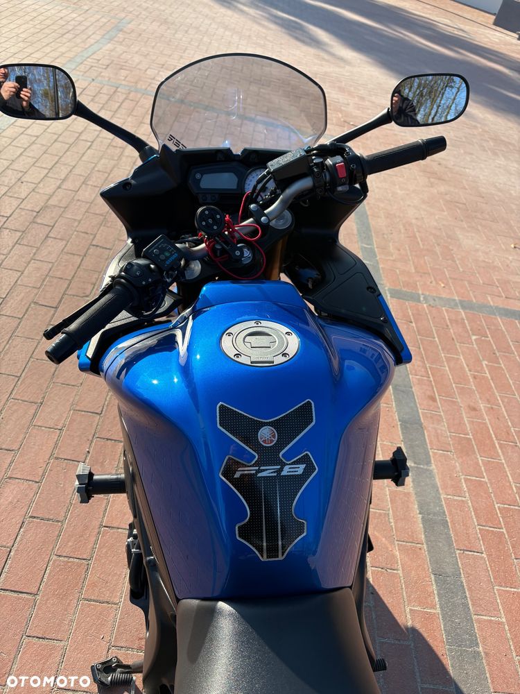 Yamaha FZ8 - 10