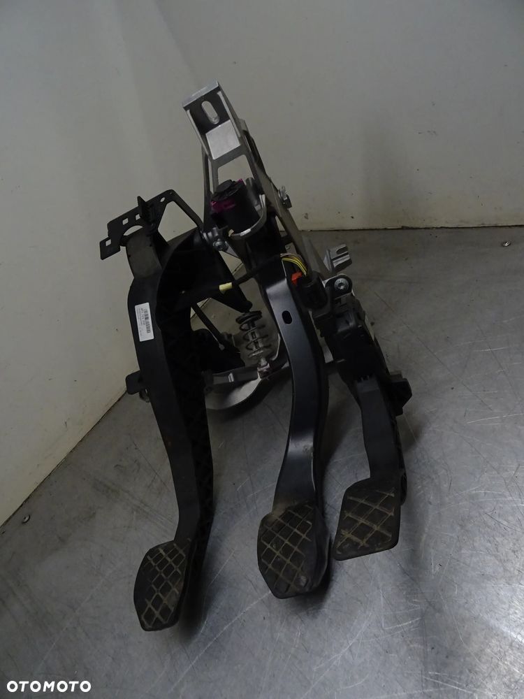 AUDI A6 C6 KOMBI 04-07 2.0T PEDAŁY KOMPLET 4F1721316 - 1