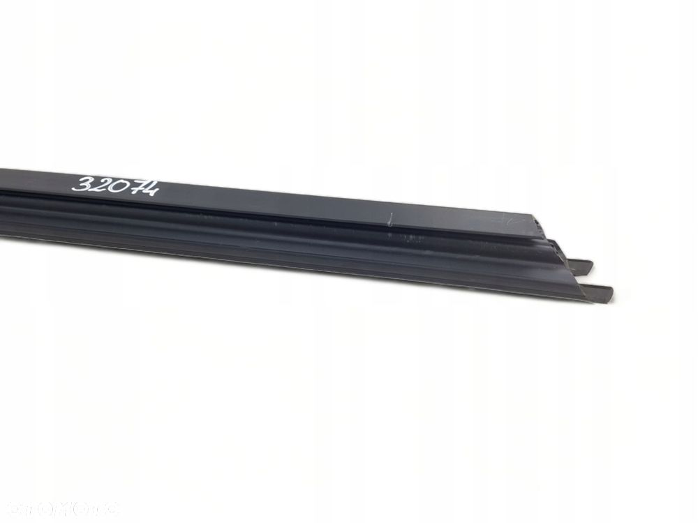 Uszczelka Drzwi Lewy Przód BMW M5 G30 F90 7336959 - 3