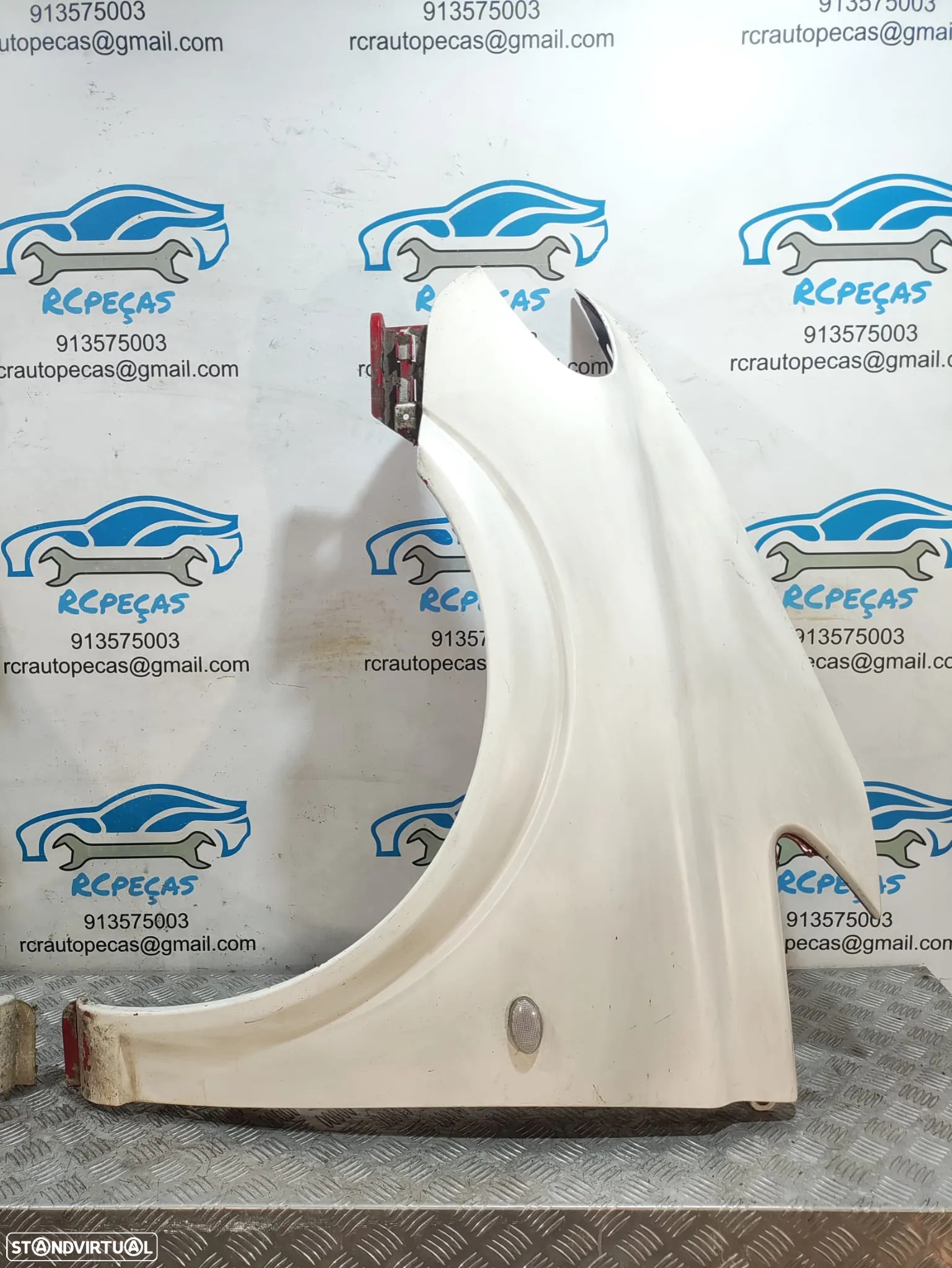 Guarda lamas Mercedes Vito W639 original - 6