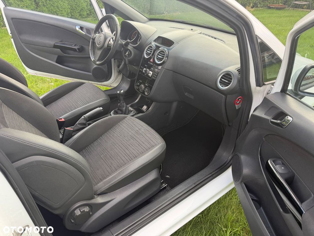 Opel Corsa - 13