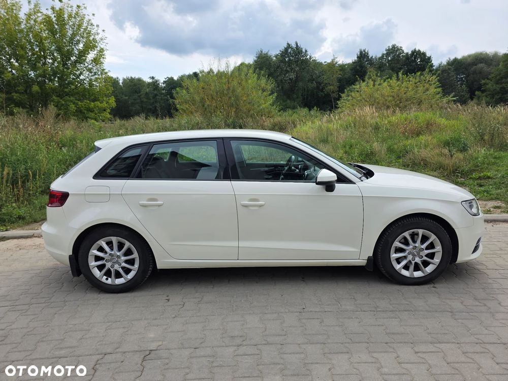 Audi A3 Sportback 2.0 TDI Attraction - 3