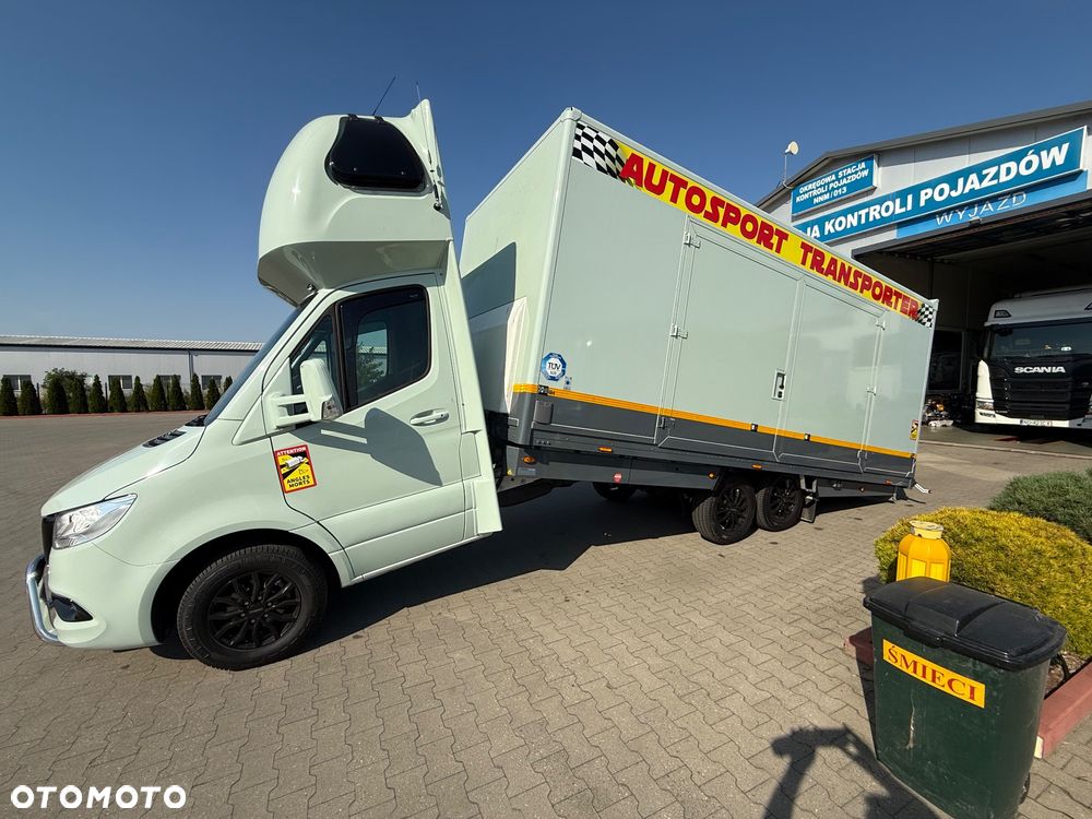 Mercedes-Benz Sprinter - 1
