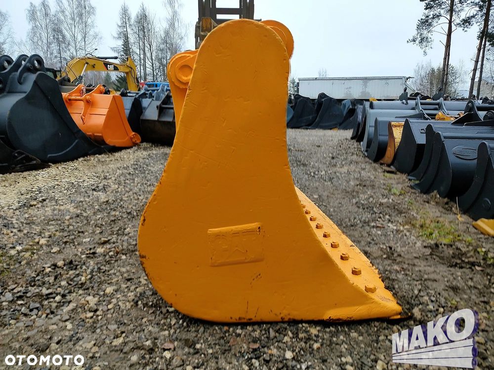 Łyżka skarpowa CAT 240cm Miller fi 90 - 2