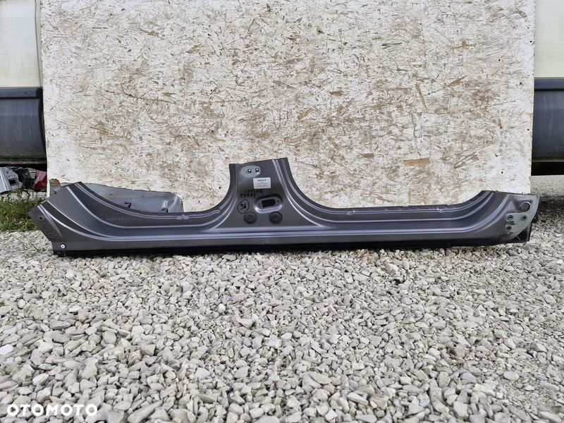 RENAULT CAPTUR I 1 PRÓG BOK PRAWY - 1