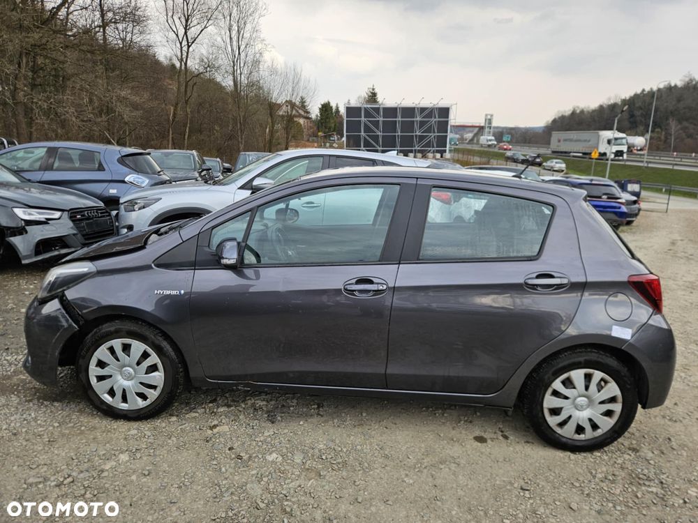 Toyota Yaris 1.5 VVT-i Lounge - 10