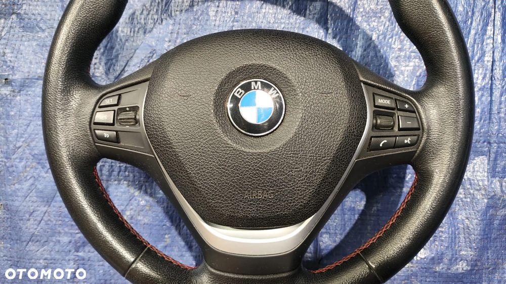 KIEROWNICA SPORT CZERWONA NIĆ CZARNA SKÓRA KOMPLETNA PODUSZKA AIRBAG 6796397 6791332 ORYGINAŁ BARDZO ŁADNA BMW F20 F21 F22 F23 F30 F31 F32 F33 F34 F36 - 3