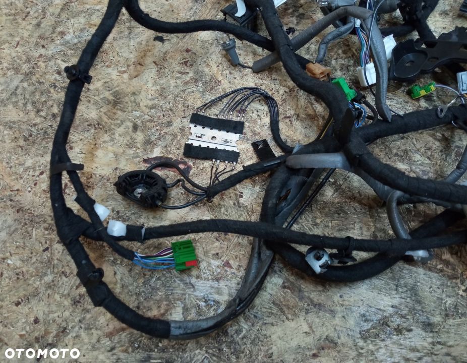 WIĄZKA ELEKTRYCZNA DESKI JAGUAR F-PACE A50189421 - 2