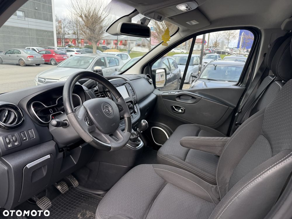 Opel Vivaro - 5