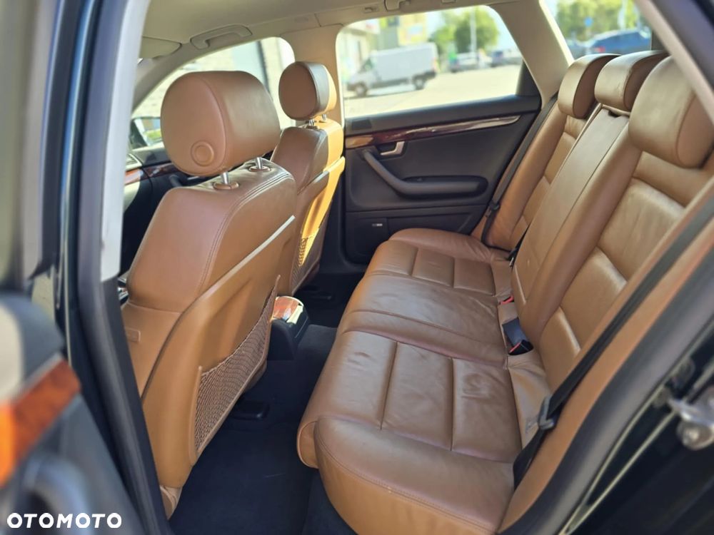 Audi A4 Avant 3.2 FSI Quattro Tiptr - 28