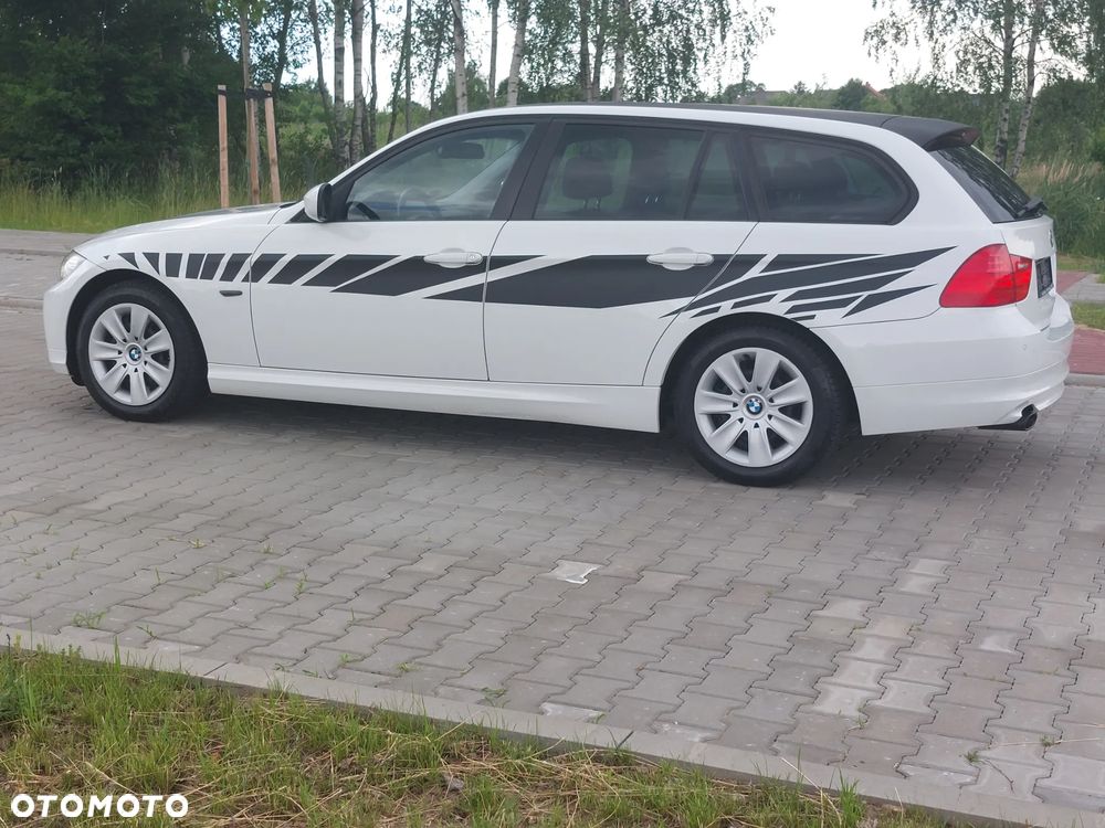 BMW Seria 3 - 25