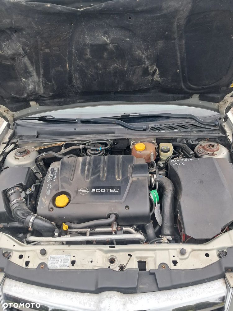 Opel Vectra - 8