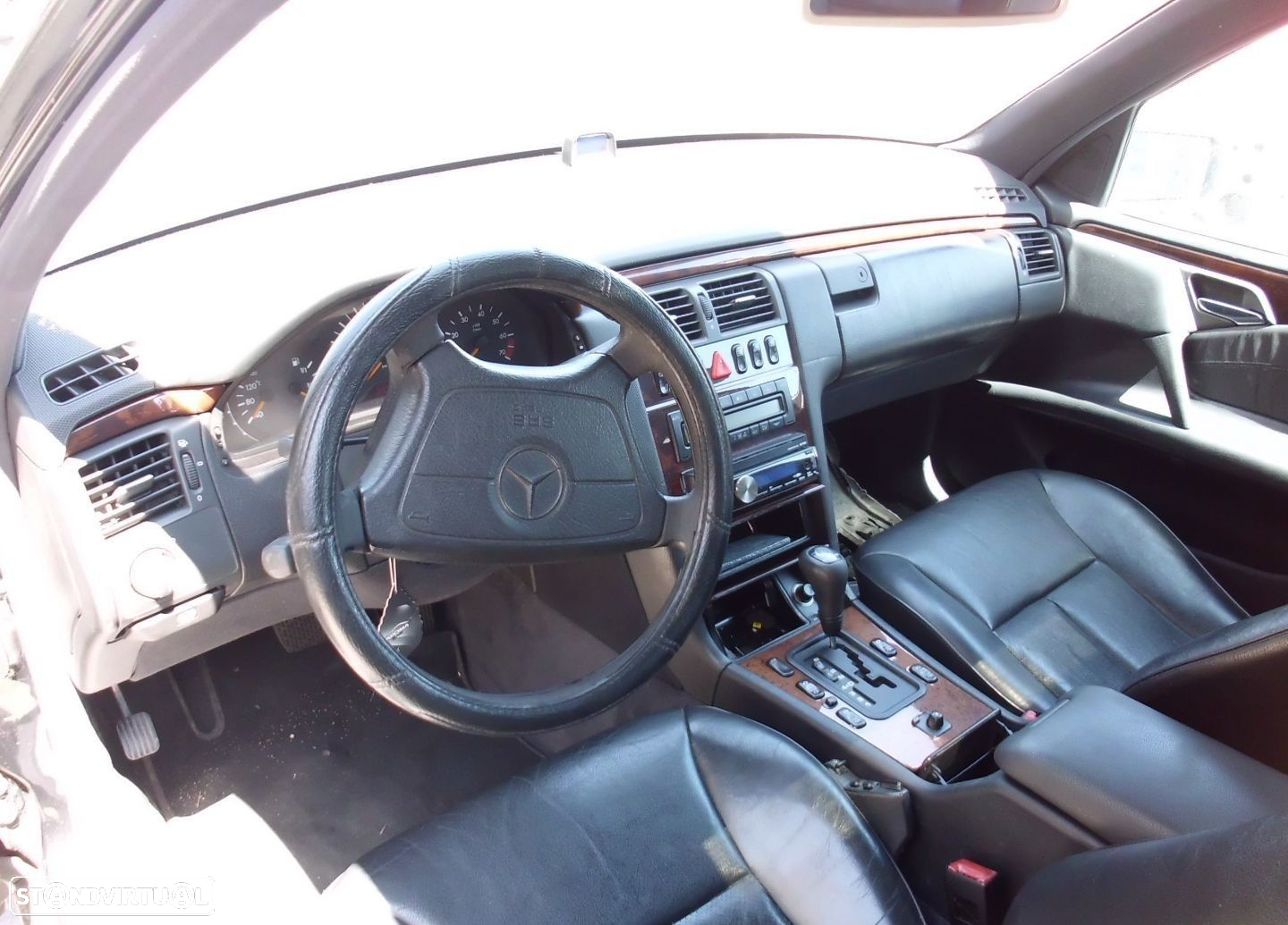 Peças Mercedes Benz E 240  1998 - 8
