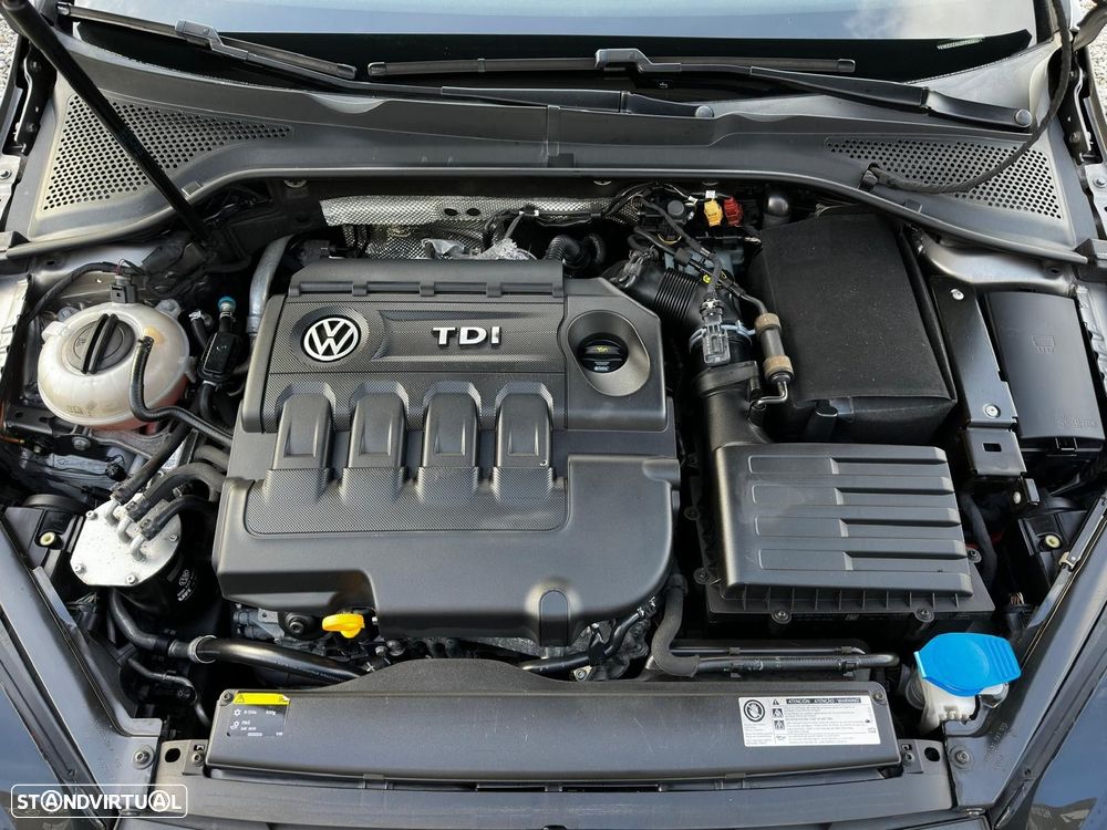 VW Golf Variant 1.6 TDi Confortline - 23