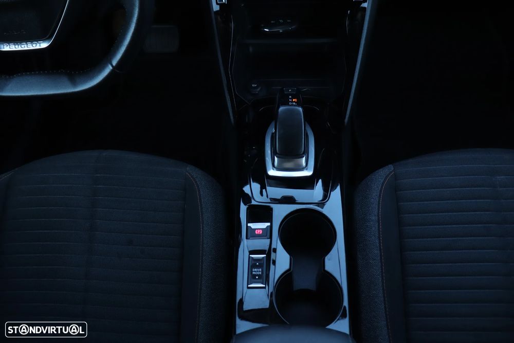 Peugeot e-208 Allure Pack - 13