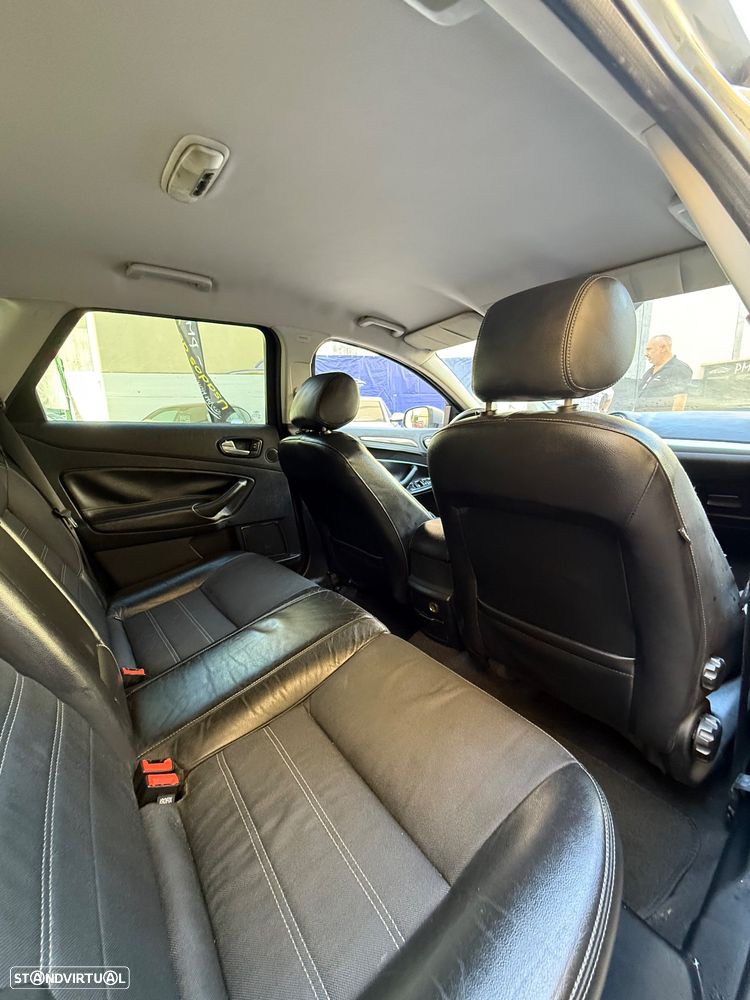 Ford Mondeo SW 1.8 TDCi Titanium - 16