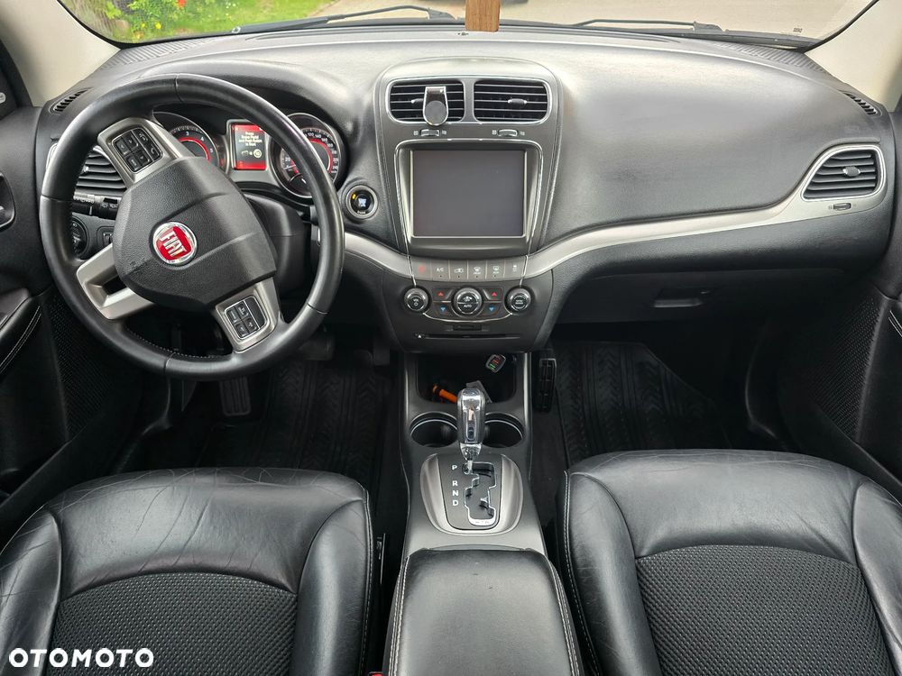 Fiat Freemont 2.0 Multijet Black Code AWD - 25
