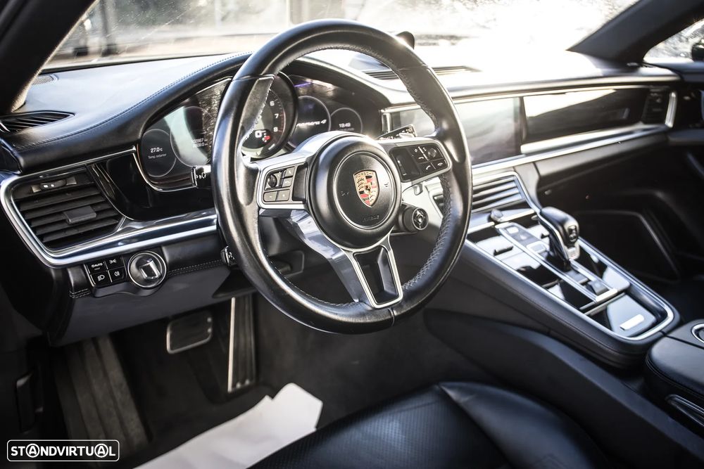 Porsche Panamera Sport Turismo 4 E-Hybrid Platinum Edition - 11