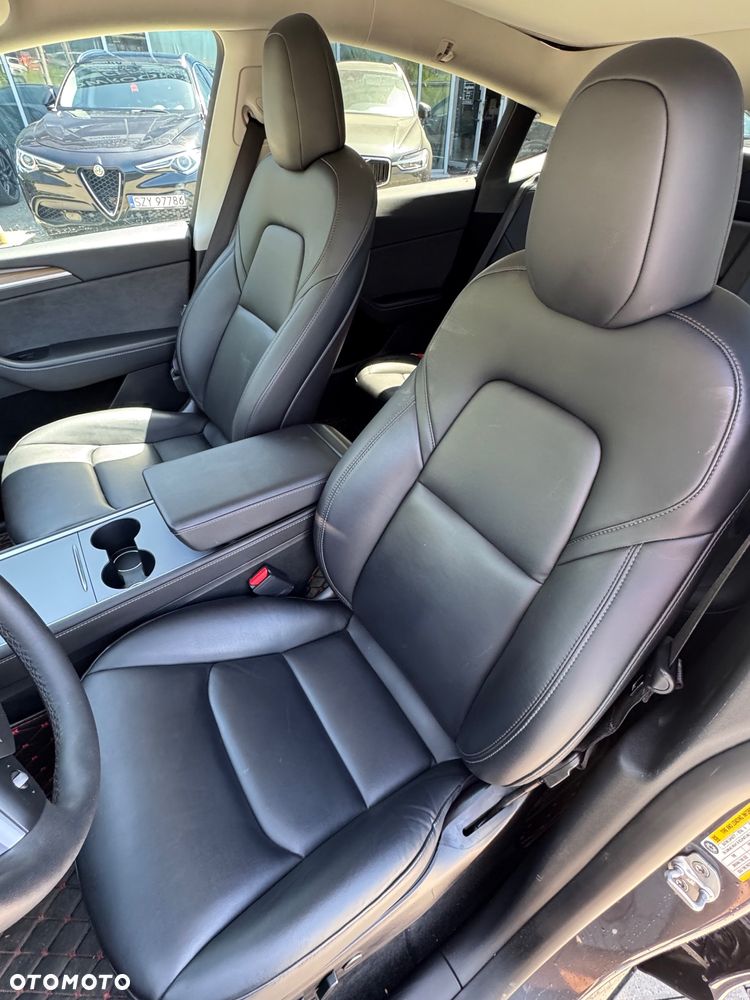 Tesla Model Y Performance Dual Motor AWD - 10