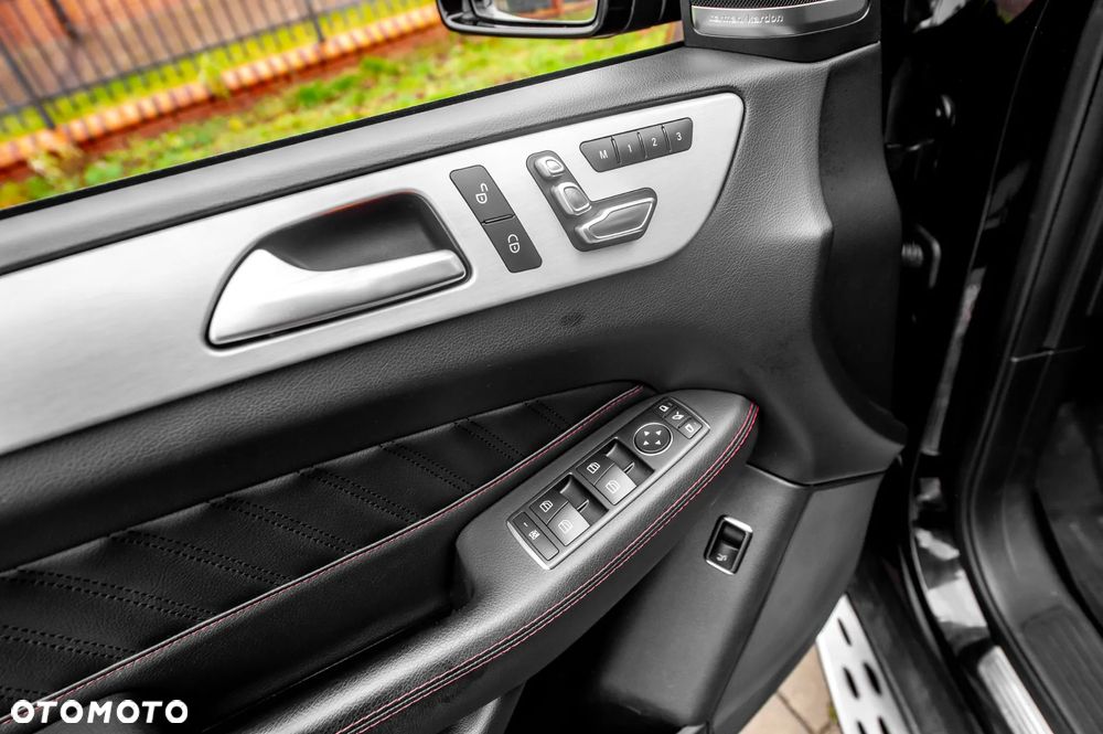 Mercedes-Benz GLE 350 d 4Matic 9G-TRONIC AMG Line - 22