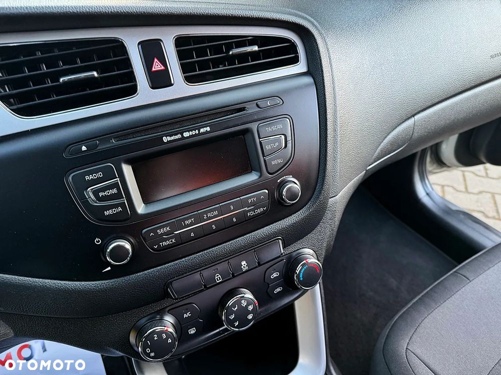 Kia Ceed 1.6 GDI XL - 32