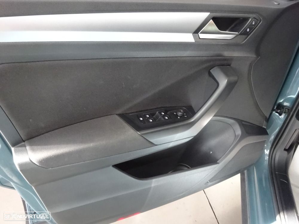 VW T-Roc 1.5 TSI Life DSG - 9