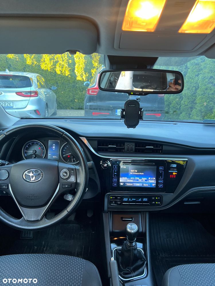 Toyota Corolla 1.6 Comfort - 5