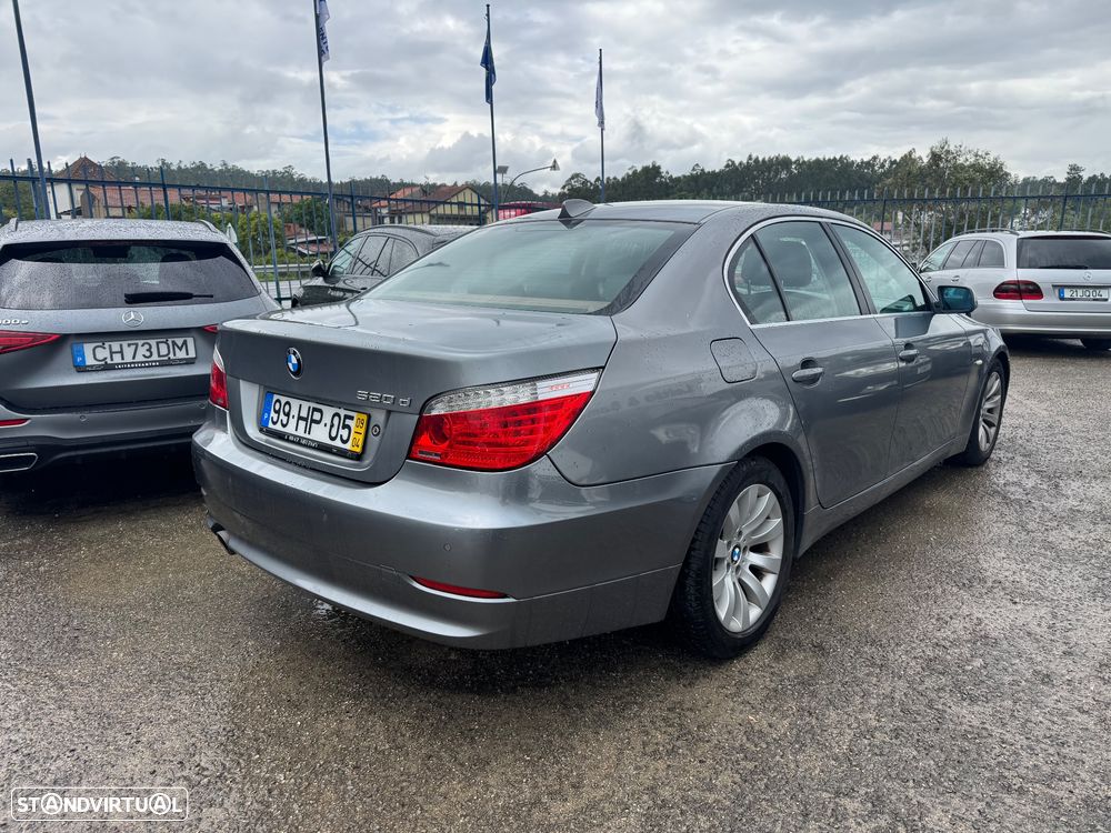 BMW 520 dA Executive - 4