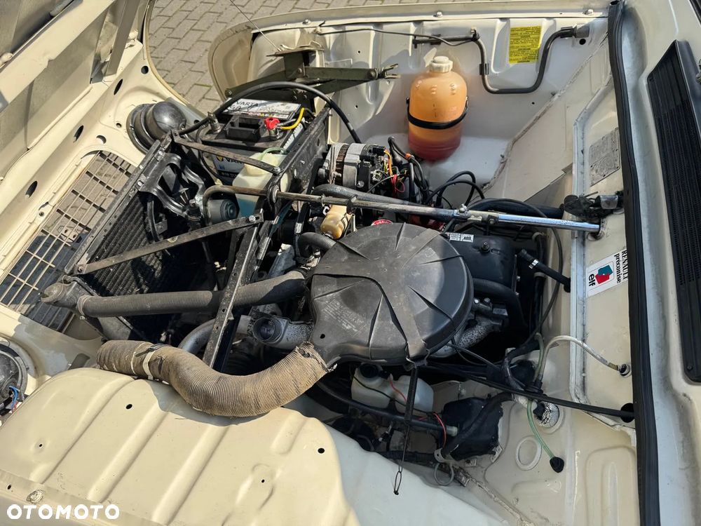 Renault 4 - 8