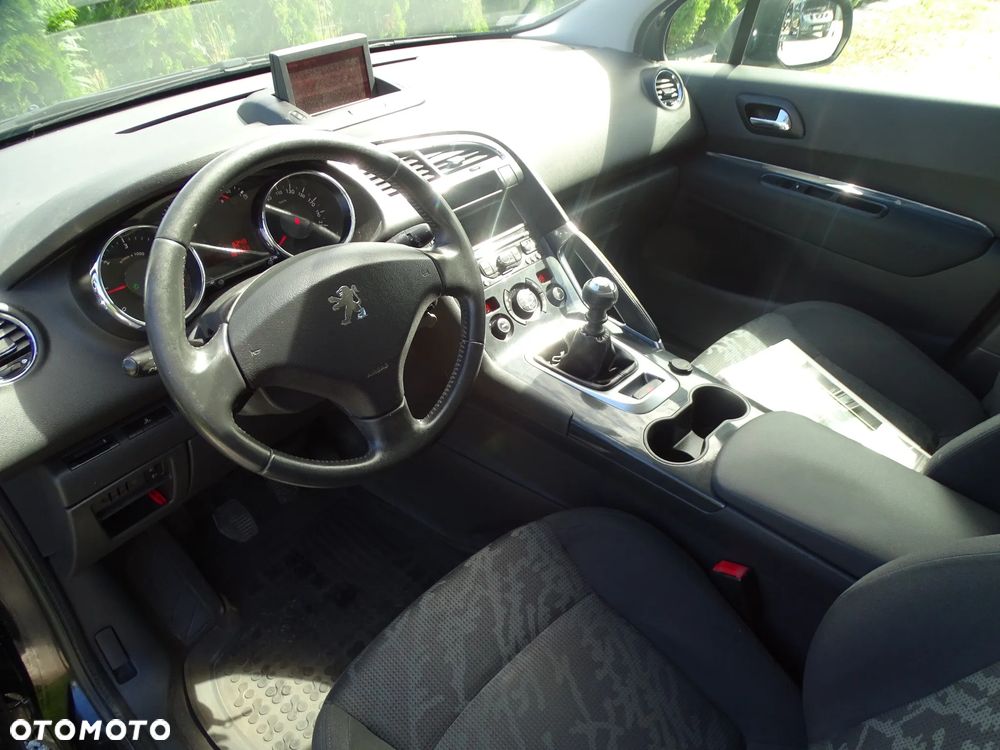 Peugeot 3008 1.6 HDi Premium - 3