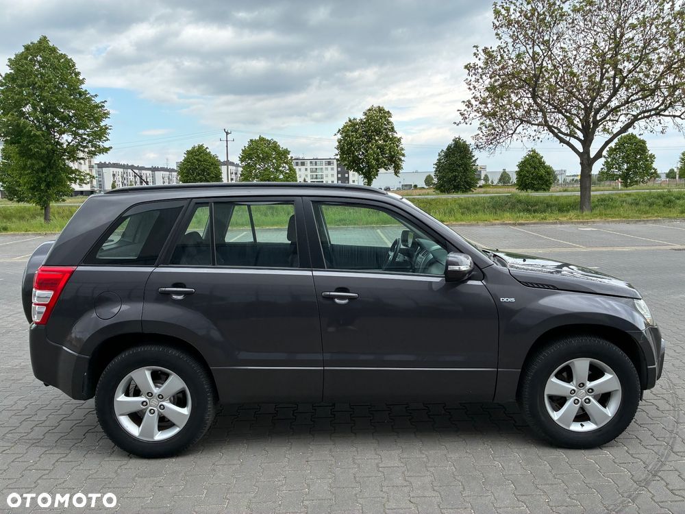 Suzuki Grand Vitara 1.9 DDiS Premium EU5 - 6