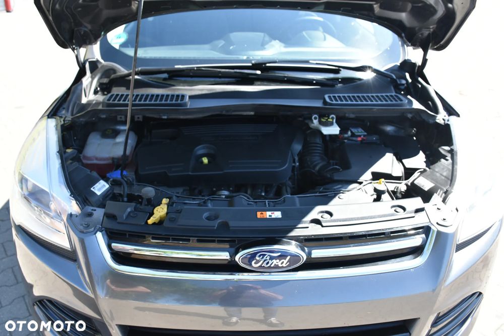 Ford Kuga 2.0 TDCi 4x4 Titanium - 25