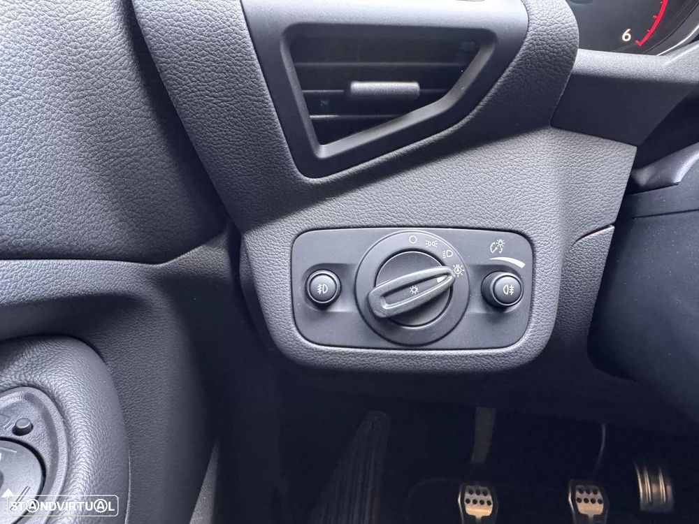 Ford Kuga 1.5 TDCi ST-Line - 16
