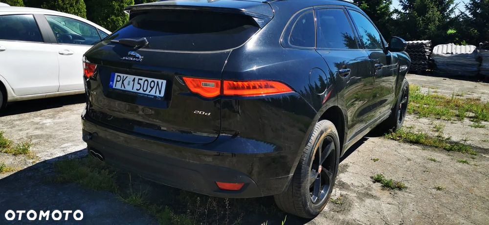 Jaguar F-Pace 2.0 i4D AWD R-Sport - 11