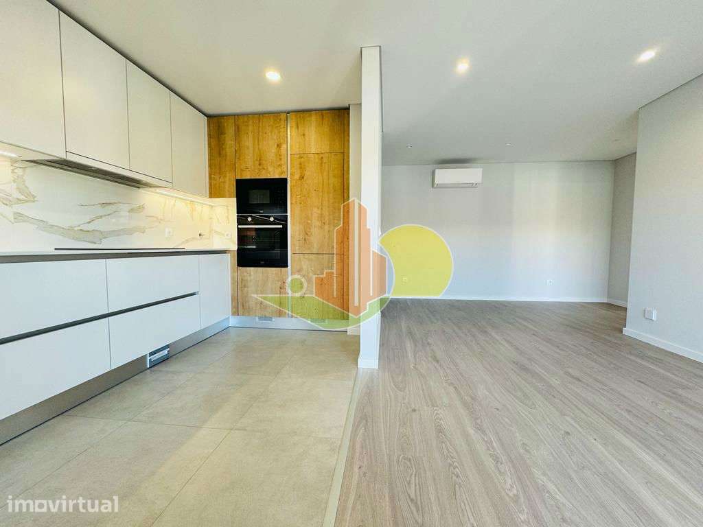 T1 com garagem Novo - Grande imagem: 2/23