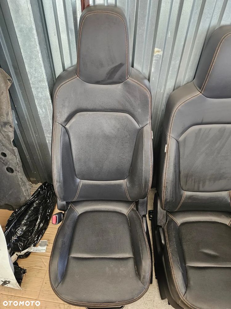 KOMPLET FOTELI FOTEL DACIA SPRING - 3