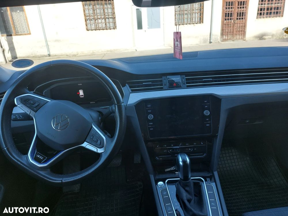 Volkswagen Passat - 5