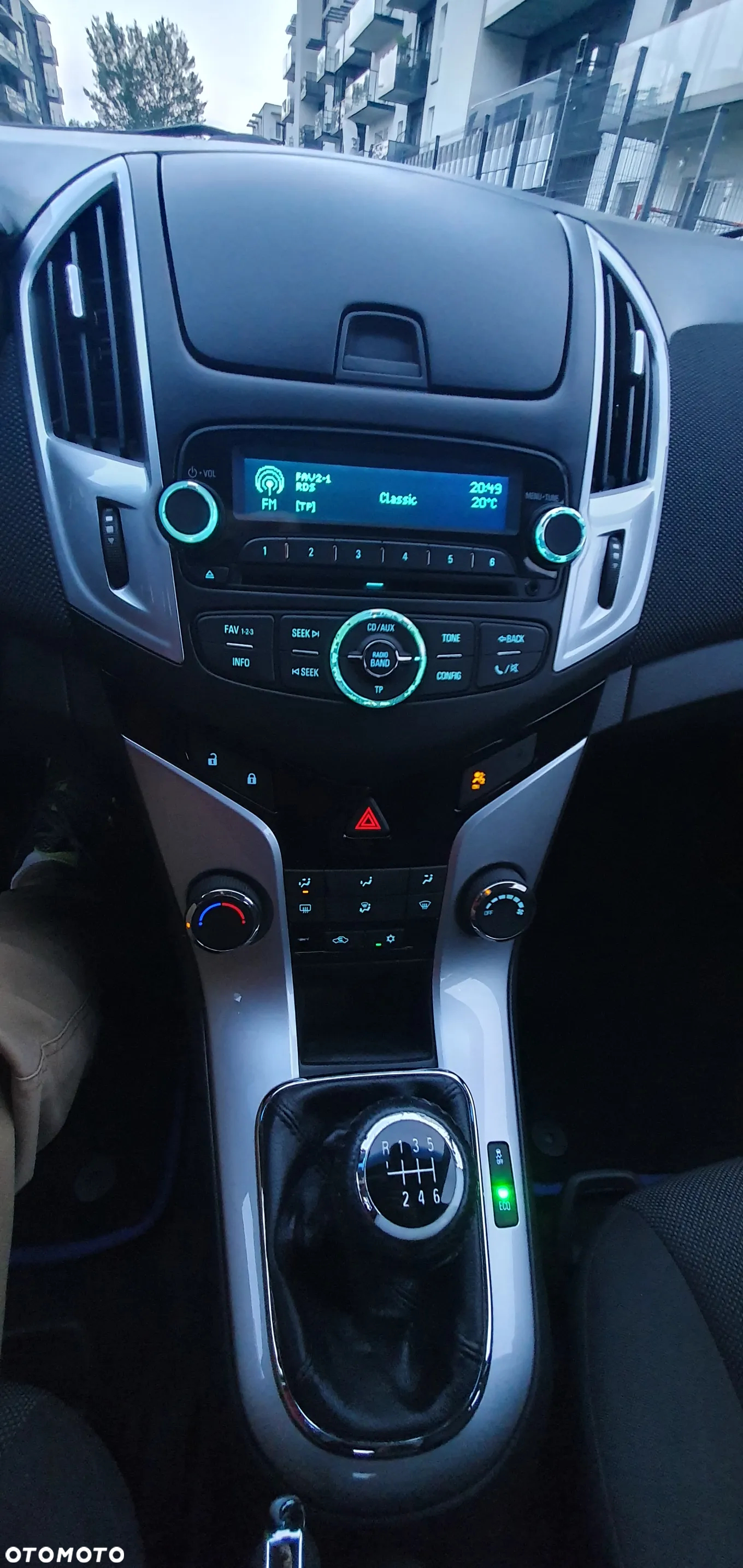 Chevrolet Cruze 1.4 T LT - 12