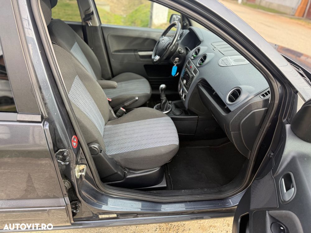 Ford Fusion 1.4 Ambiente - 5