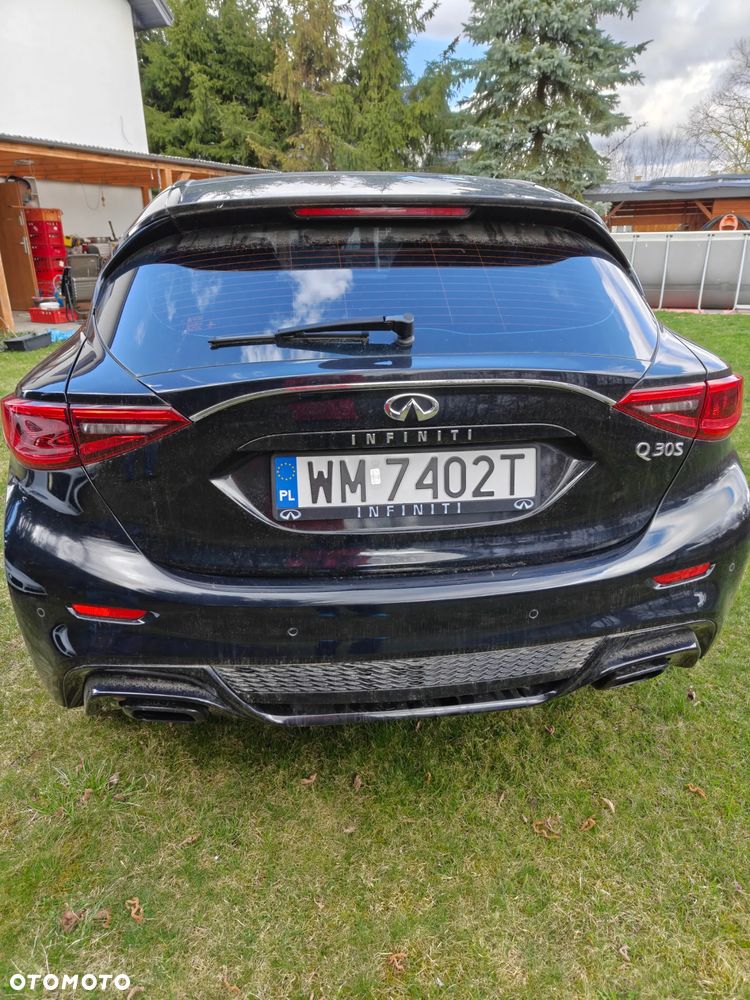 Infiniti Q30 1.5d Premium - 11