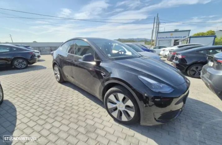 Tesla Model Y RWD - 1