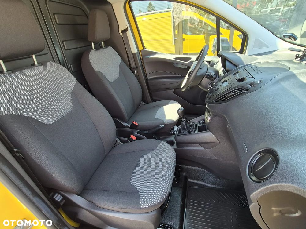 Ford TRANSIT COURIER - 36