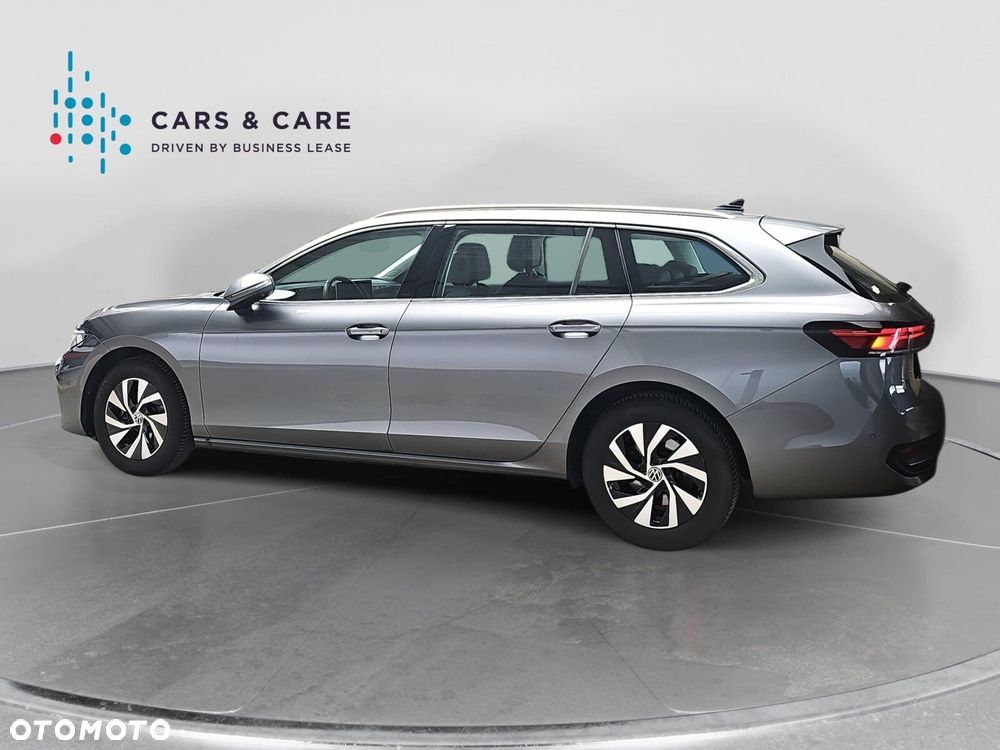 Volkswagen Passat - 30