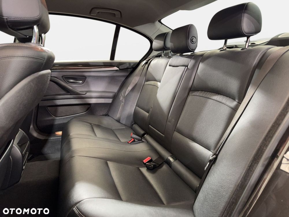 BMW Seria 5 - 13