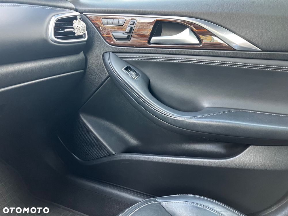 Infiniti Q30 1.5d Premium Tech - 24