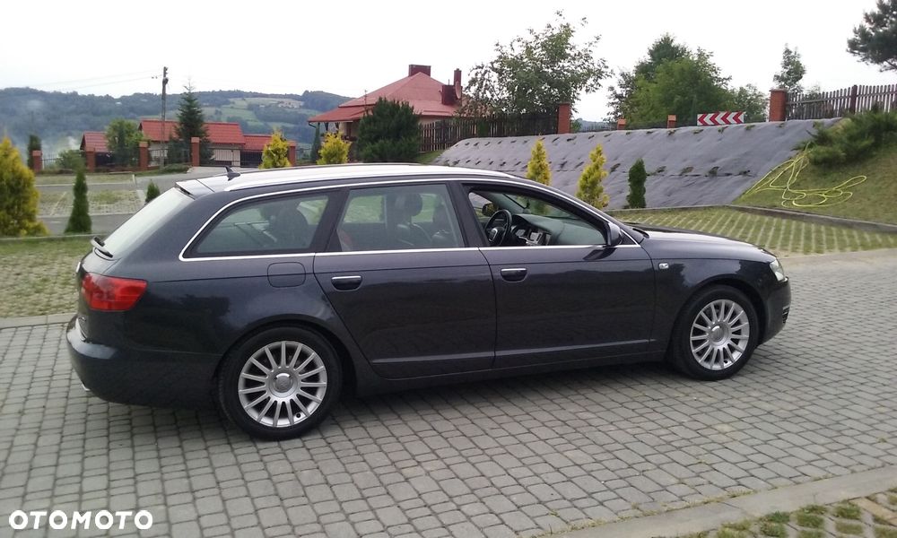 Audi A6 Avant 2.4 - 12