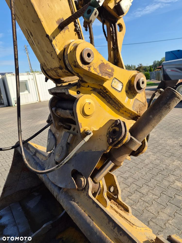 Caterpillar M318F - 11
